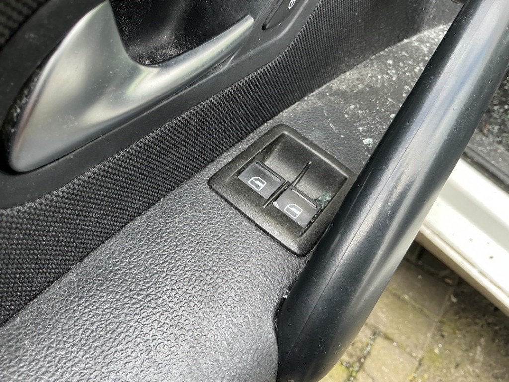 RAAMSCHAKELAAR Scirocco (137 / 13AD) (|1K3959857B|), Gebruikt, Volkswagen, Volkswagen AG, Kundenbetreuung@volkswagen.de