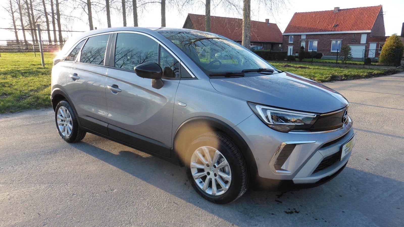 Opel Crossland CROSSLAND 12i TURBO 130pk (bj 2021), Gebruikt, 1199 cc, Handgeschakeld, Zilver of Grijs
