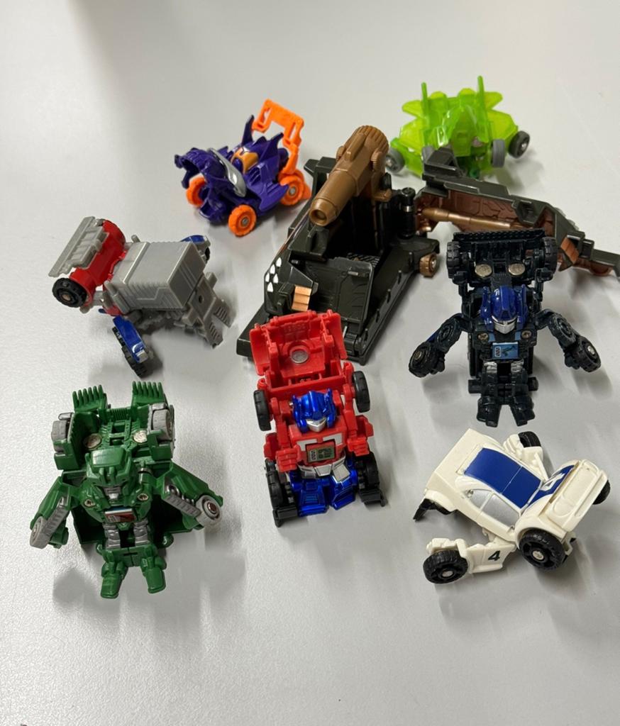 8 stuks Transformers mini-bots battle bot lot - 8 figuren, Verzamelen, Transformers, Ophalen of Verzenden, Zo goed als nieuw