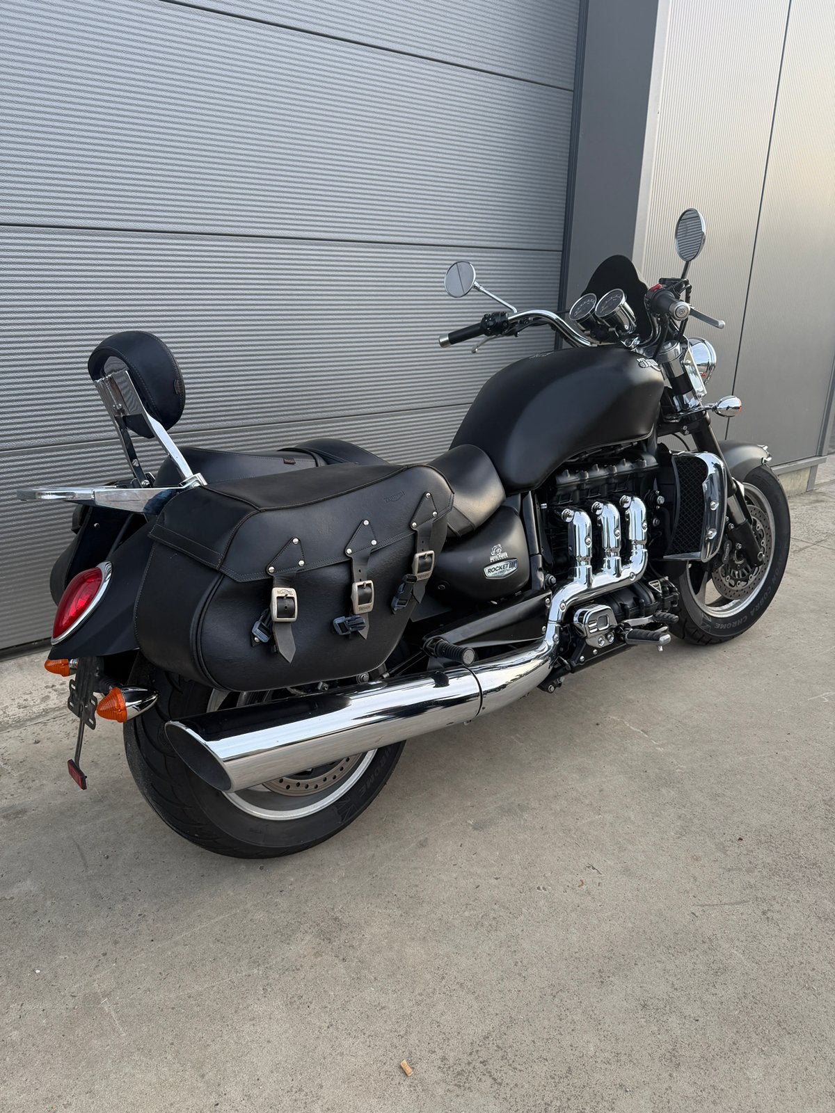 Triumph Rocket 3 Roadster 2300cc - 13.000km - 2010 topstaat, Occasion, 3 cilinders, Particulier, Meer dan 35 kW