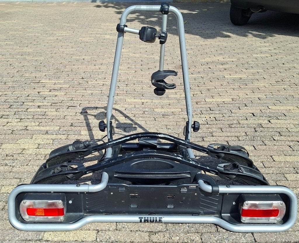 Porte-vélo Thule porte-vélos pour 2 vélos de 20 kg, Autos : Divers, Porte-vélos, Support d'attelage, 2 vélos, Pneus larges, Enlèvement