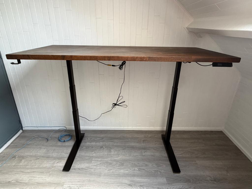 Fully Jarvis zit-sta bureau | massief eiken blad 180cm, Maison & Meubles, Bureaux, Comme neuf, Bureau assis-debout, Autres marques