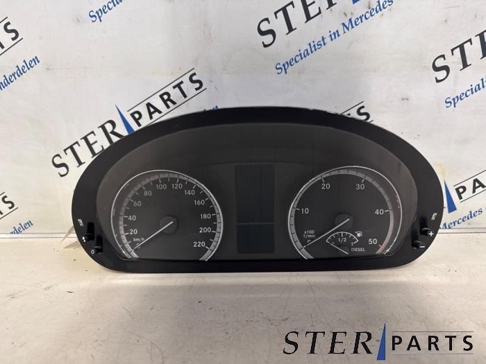 Compteur kilométrique KM d'un Mercedes Vito, 3 mois de garantie, Utilisé, -, -