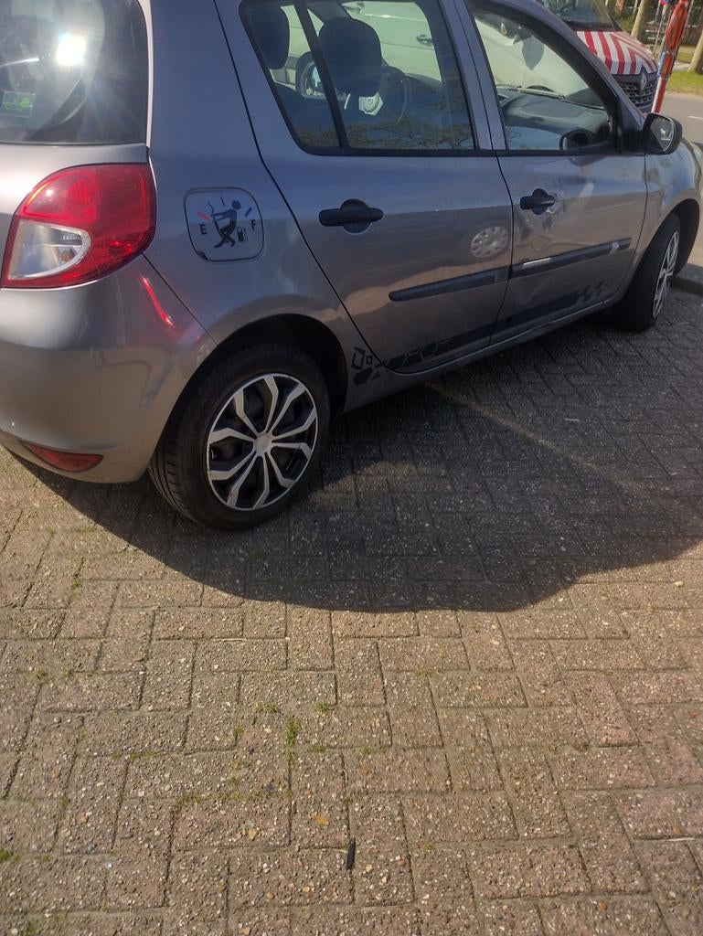 Renault Clio à vendre, Autos, Particulier, Achat
