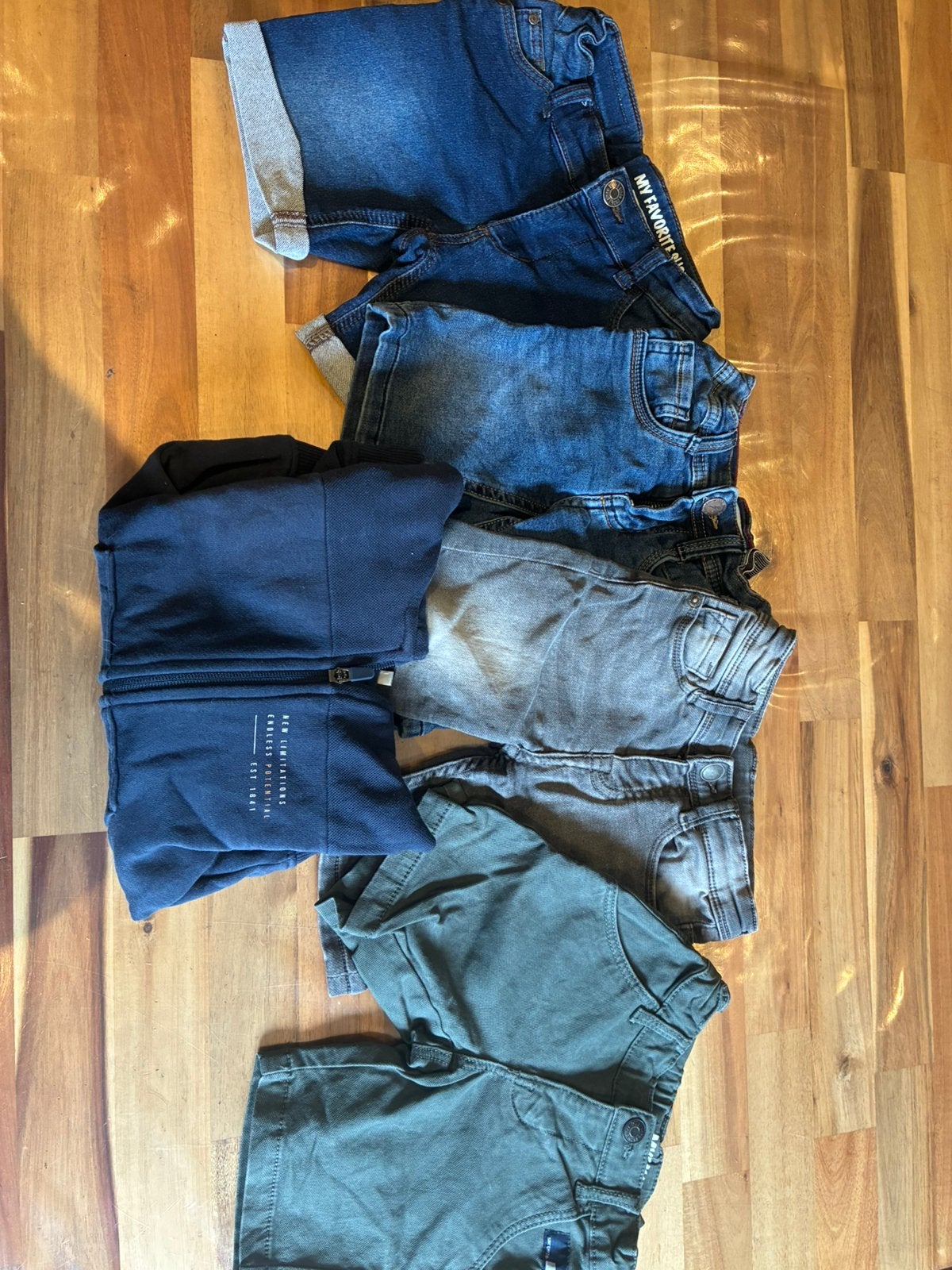 Jongenskleding pakket: shorts en vest maat 98-104, Kinderen en Baby's, Ophalen, Gebruikt, Maat 98