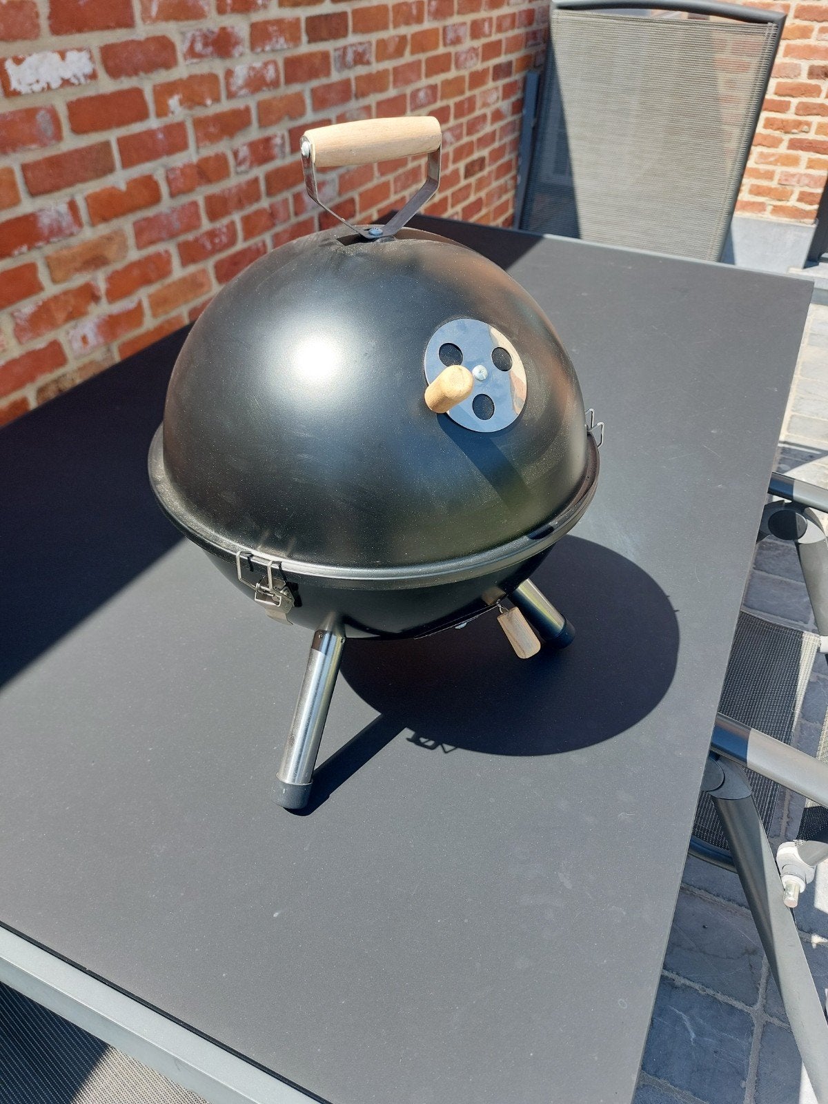 tafel BBQ, Tuin en Terras, Ophalen