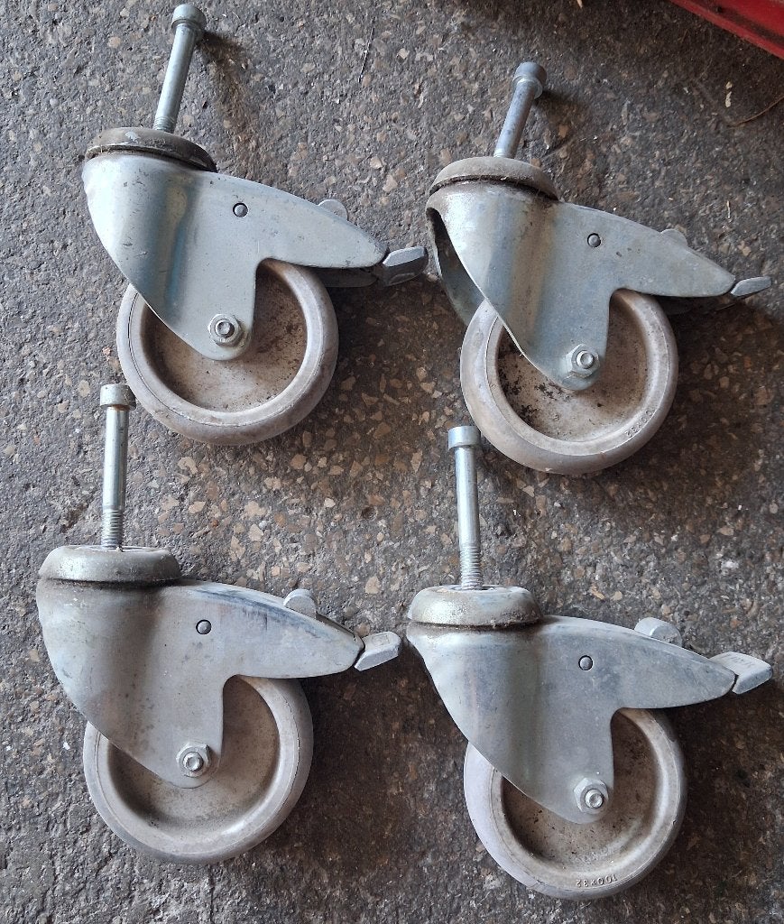 roulettes 100 x 32, Doe-het-zelf en Bouw, Zwenkwielen, Ophalen