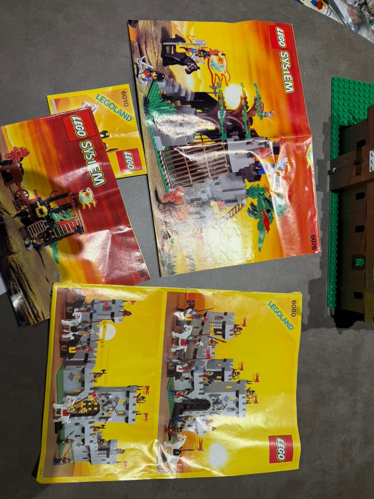 Chateau lego annee 1980 n’6080 + 6076 + 6066 + 6010, Enfants & Bébés, Jouets | Duplo & Lego, Lego, Ensemble complet, Enlèvement