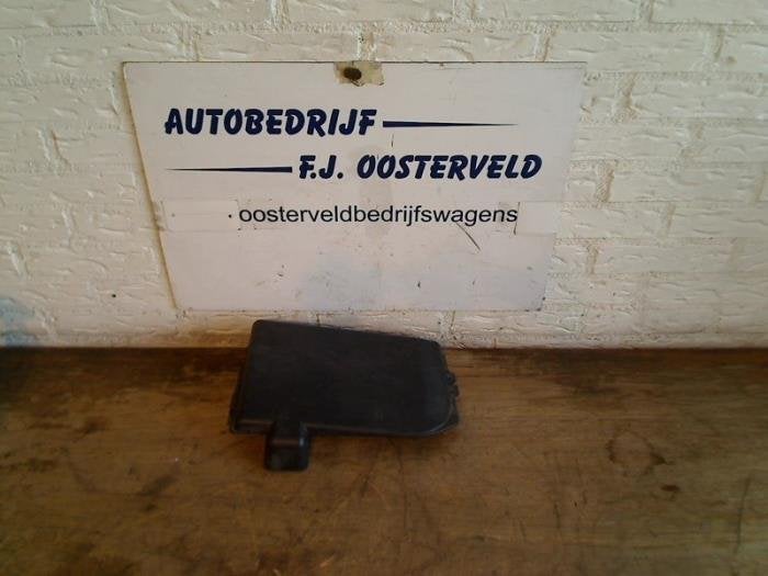 Boîte à fusibles d'un Volkswagen UP, Volkswagen, -, 3 mois de garantie, Utilisé