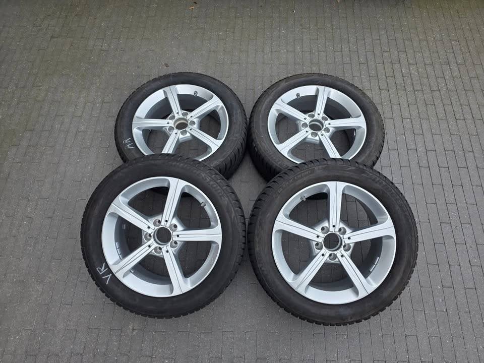 Bridgestone 205/55 R17 - Winterbanden op velg - mercedes CLA, Neuf, Pneus et Jantes, Pneus hiver, Véhicule de tourisme