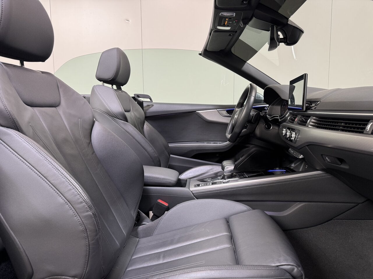 Audi A5 Cabrio 45 Benzine 2.0 Autom. - S-Line - Topstaat! 1, 4 zetels, 140 g/km, 4 cilinders, 0 kg
