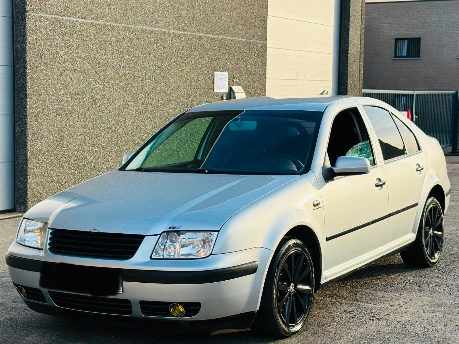 VW BORA 1.9SDİ GARANTİE 12MOİS 73.700KM CARPASS AİRCO, Autos, Particulier, Achat