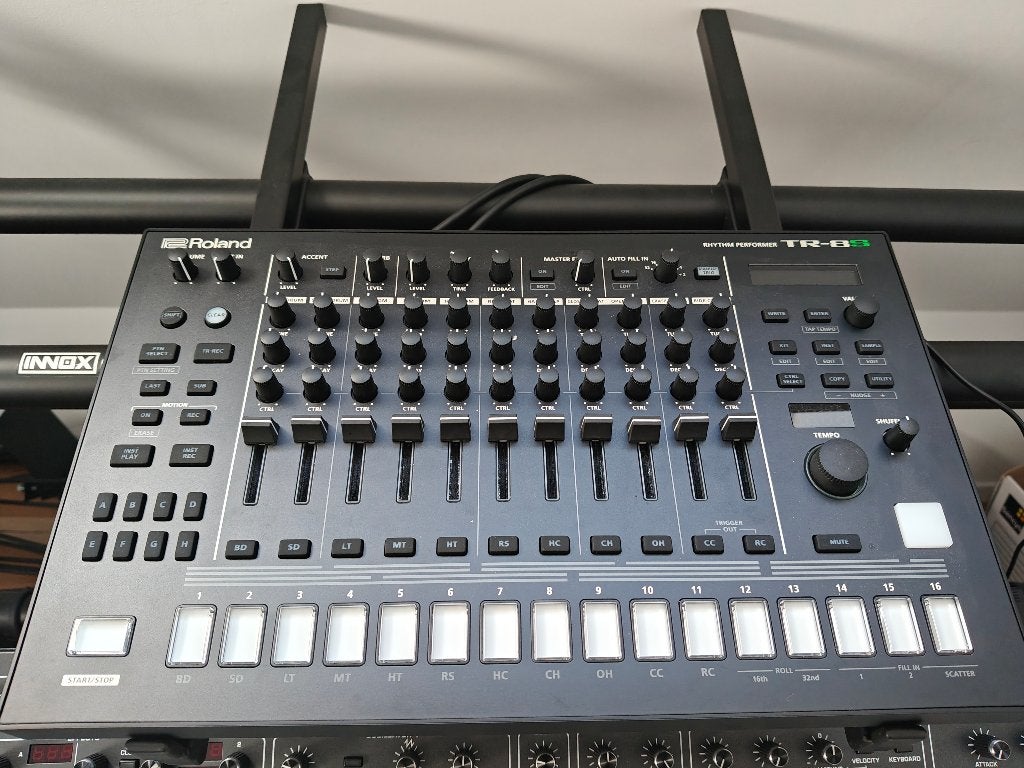 Roland - TR-8S - Drum Machines, Muziek en Instrumenten, Drumcomputers, Zo goed als nieuw, Roland, Ophalen
