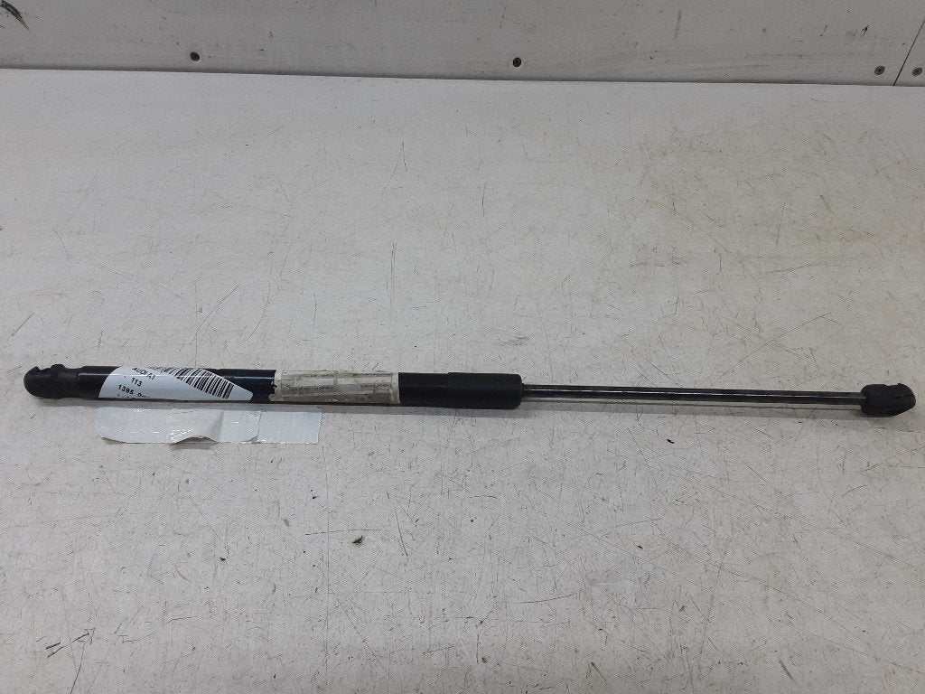 VERIN A GAZ Audi A1 (8X1 / 8XK) (8X3827552), Mevr. I. Hauben, Audi, Utilisé, Rue de l'Espoir 34 34
4030  GRIVEGNÉE, BE