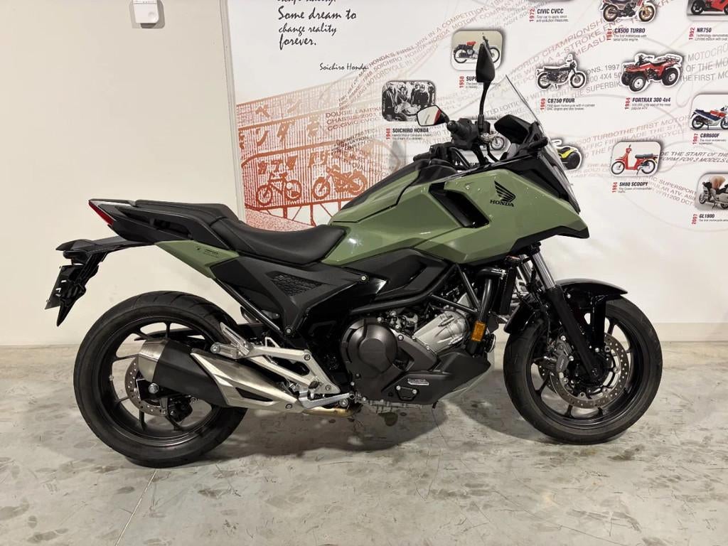 Honda NC750X DCT nieuwste model (btw moto) (bj 2025), Motoren, 750 cc, Bedrijf, Meer dan 35 kW, Overig