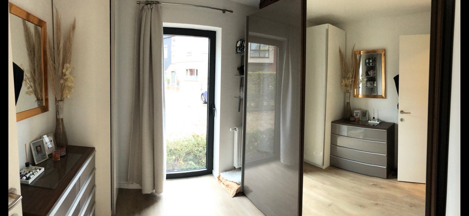 GRATIS ruime kleerkast met grote spiegel, Huis en Inrichting, Kasten | Kleerkasten, Ophalen, Gebruikt, 200 cm of meer, Japandi, modern