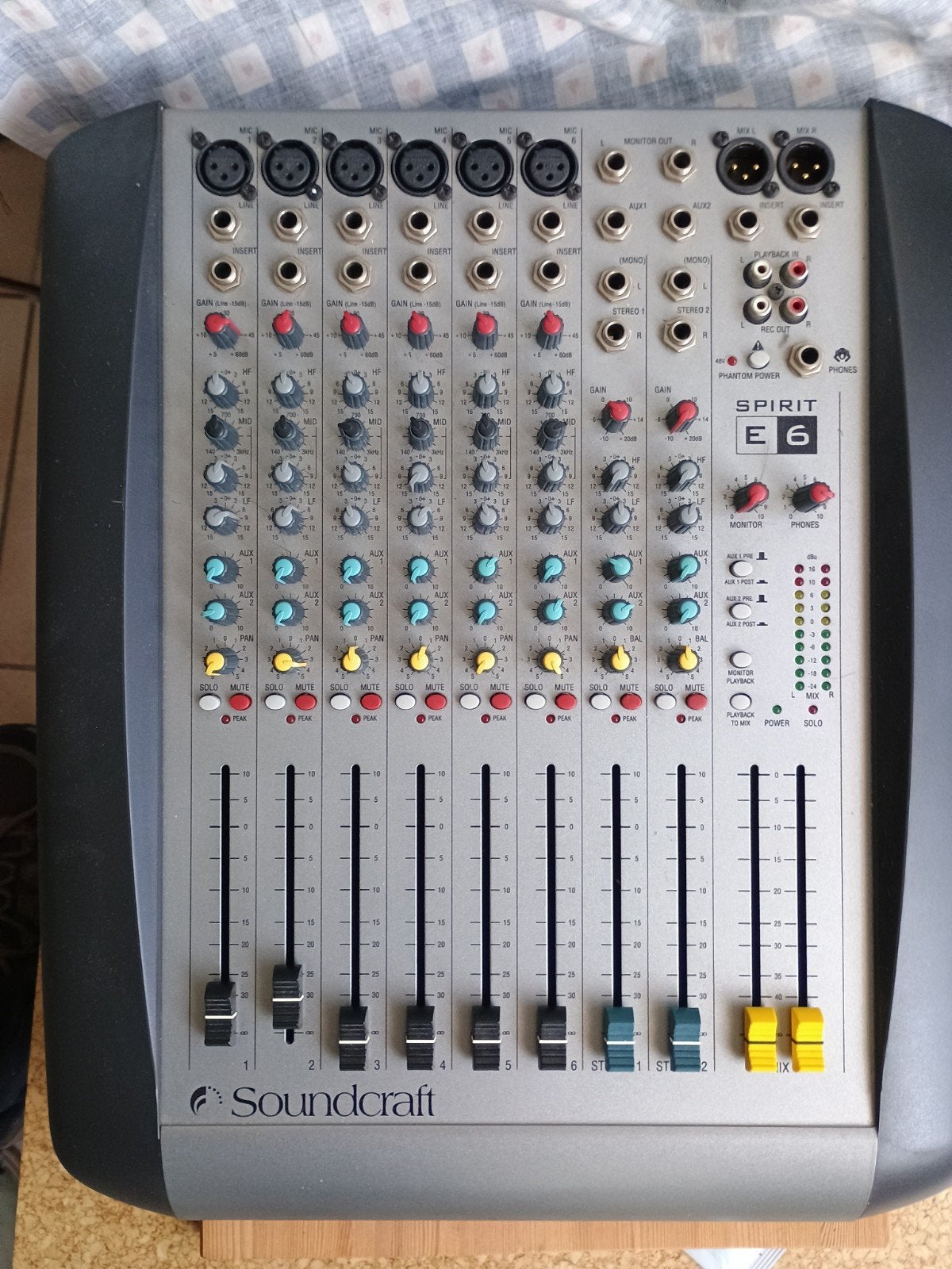 soundcraft Spirit series E6, Enlèvement