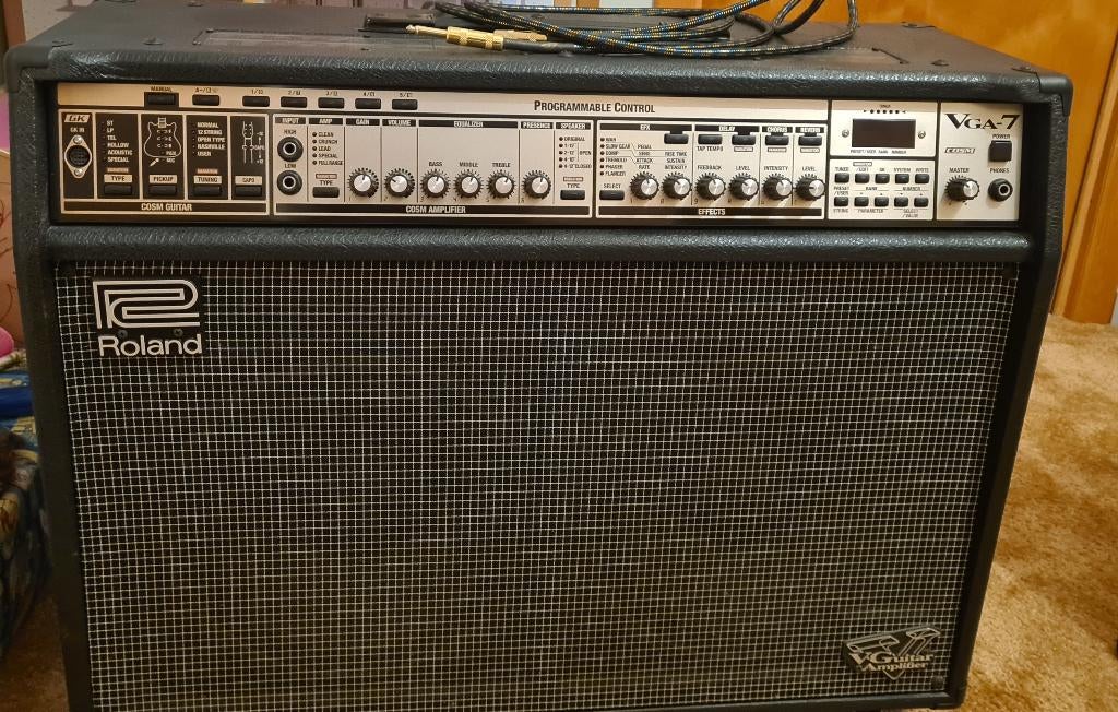 versterker Roland VGA7, Muziek en Instrumenten, Versterkers | Bas en Gitaar, Ophalen, Zo goed als nieuw, Gitaar, 100 watt of meer