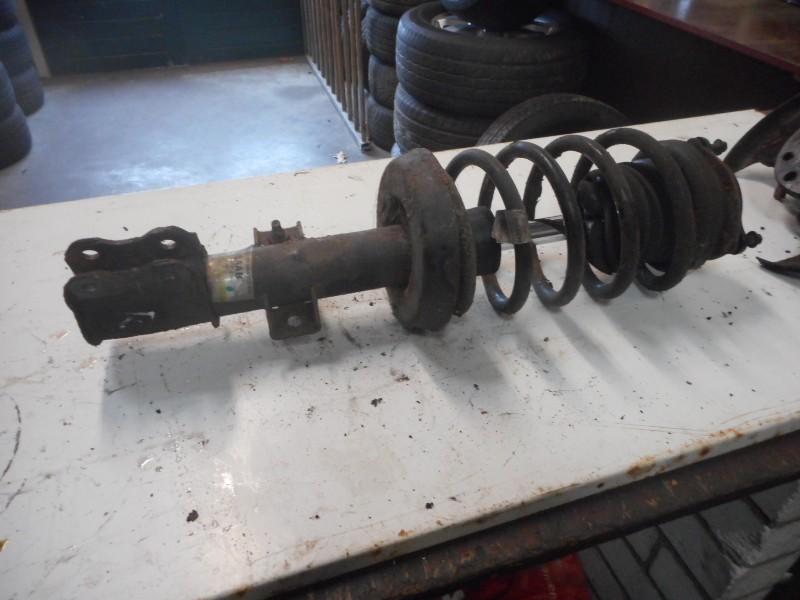 JAMBE DE FORCE AVANT GAUCHE Saab 9-5 (YS3E), Utilisé, Saab