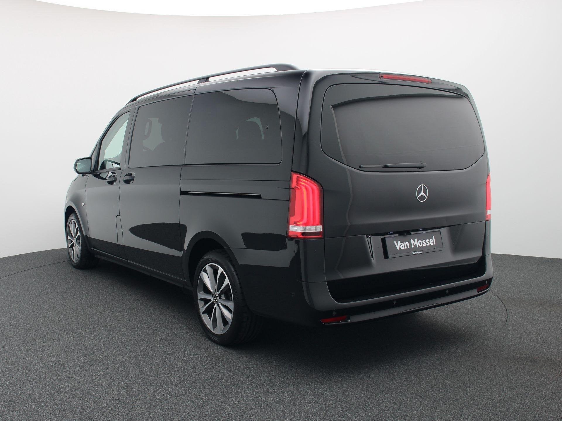 Mercedes-Benz Vito Tourer 119 CDI + DUBBEL CAB + 5-ZIT + PAN, Autos, Entreprise, Carnet d'entretien, 2500 kg, Noir