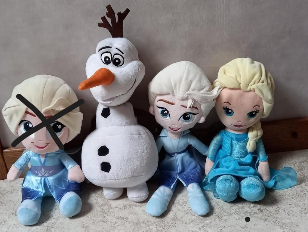 Knuffel frozen Elsa en olaf 30 - 33 cm en kussen, Kinderen en Baby's, Speelgoed | Knuffels en Pluche, Ophalen of Verzenden, Zo goed als nieuw