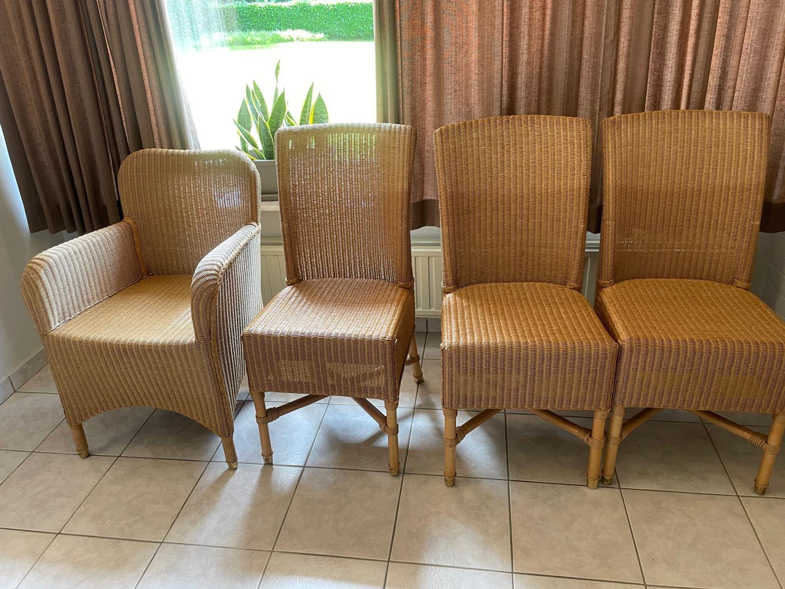 4 rieten stoelen, 1 zetel, Ophalen, Zo goed als nieuw