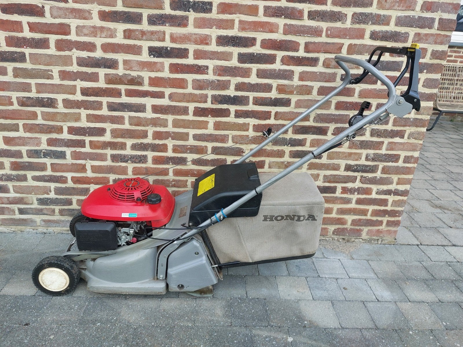 Honda HRB425c met walsaandrijving en meskoppeling, Tuin en Terras, Grasmaaiers, Ophalen, Opvangzak