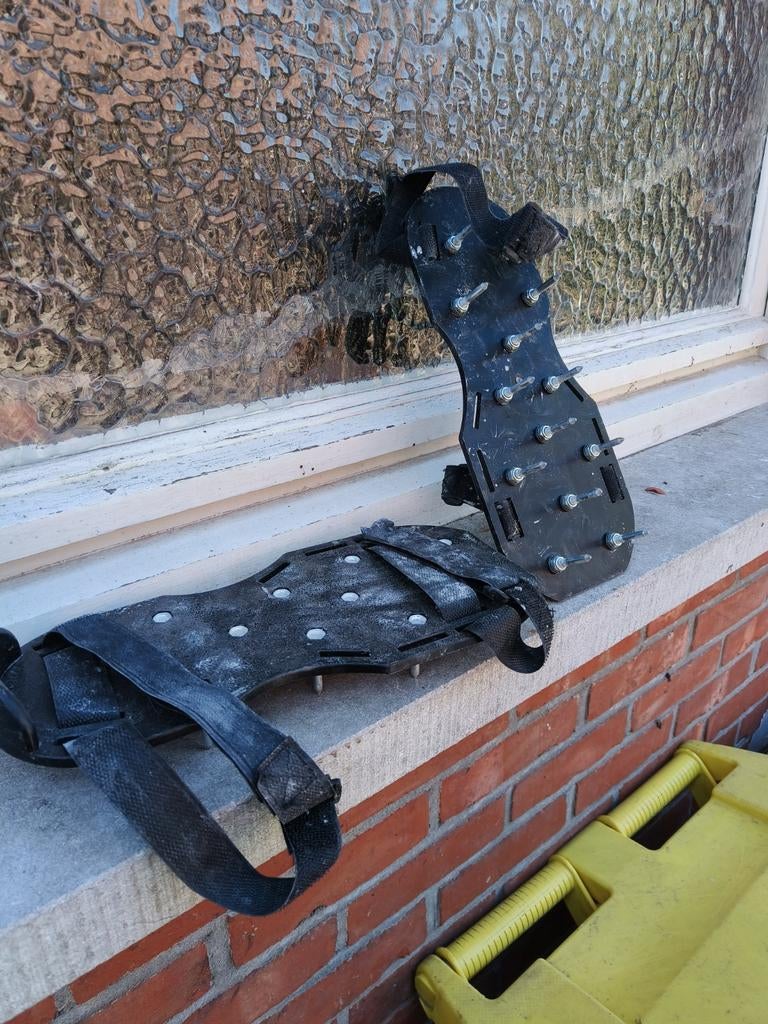 Egaline schoenen, Enlèvement