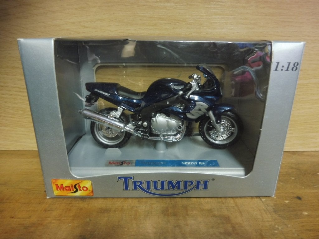 1:18 Maisto moto Triumph Sprint RS, Ophalen of Verzenden, Zo goed als nieuw, Motor, Maisto