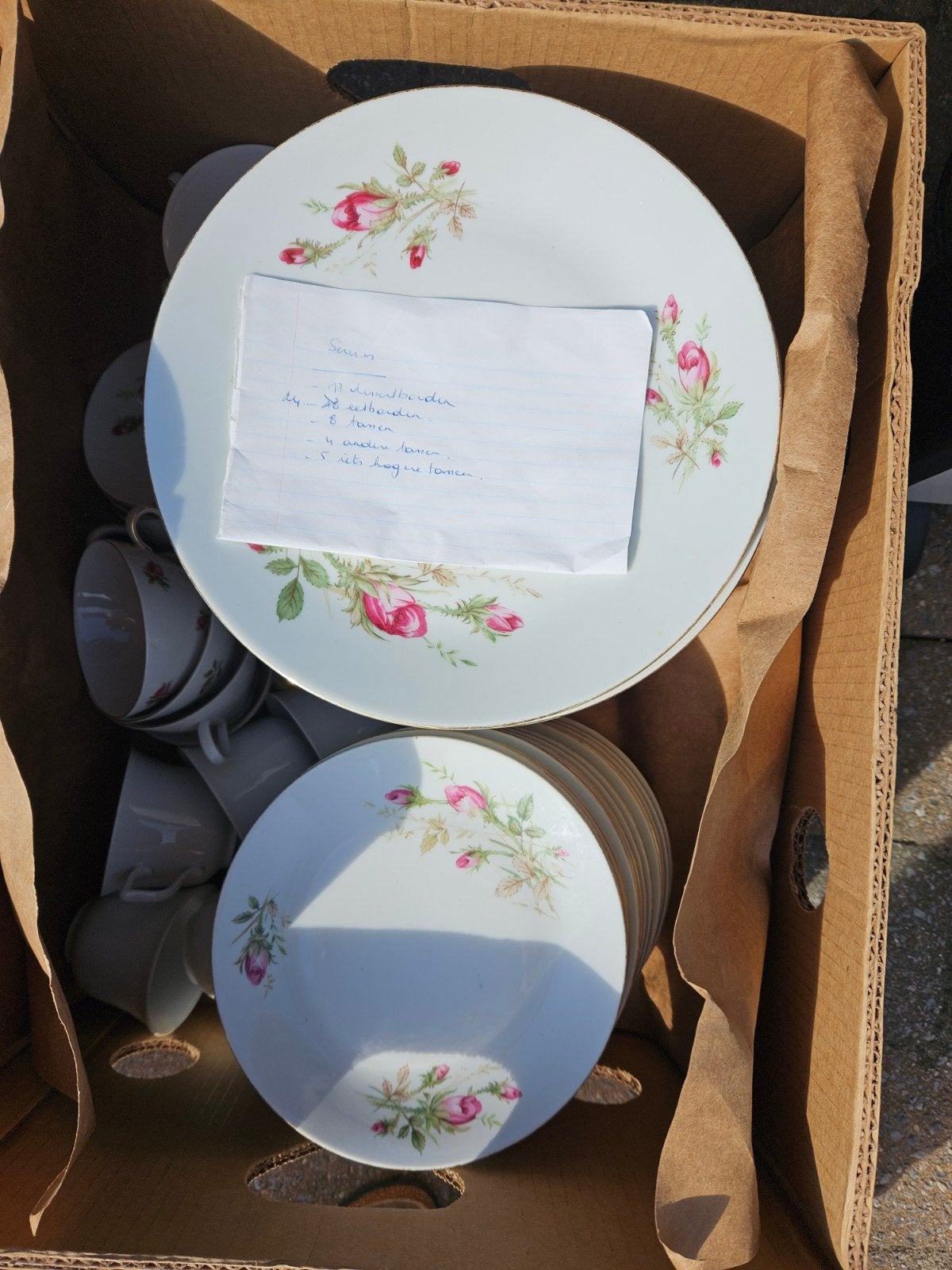 servies borden etc, Huis en Inrichting, Ophalen, Zo goed als nieuw, Klassiek, Compleet servies