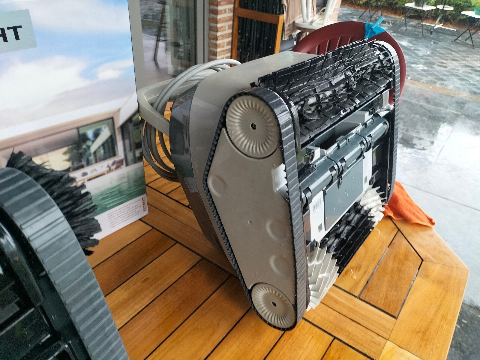 Robot piscine, Enlèvement