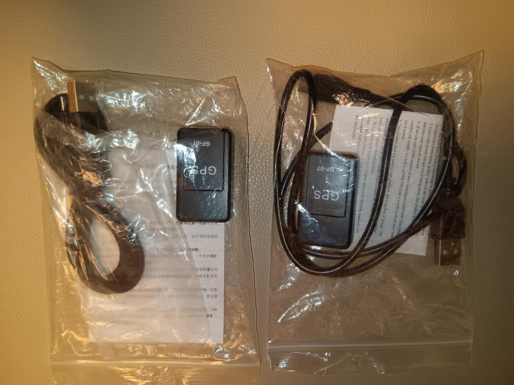 2 gps trackers ., Enlèvement