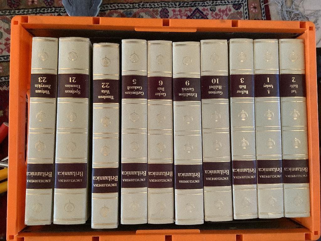 Encyclopedia britannica, Livres, 19e siècle, Comme neuf, Enlèvement, Europe