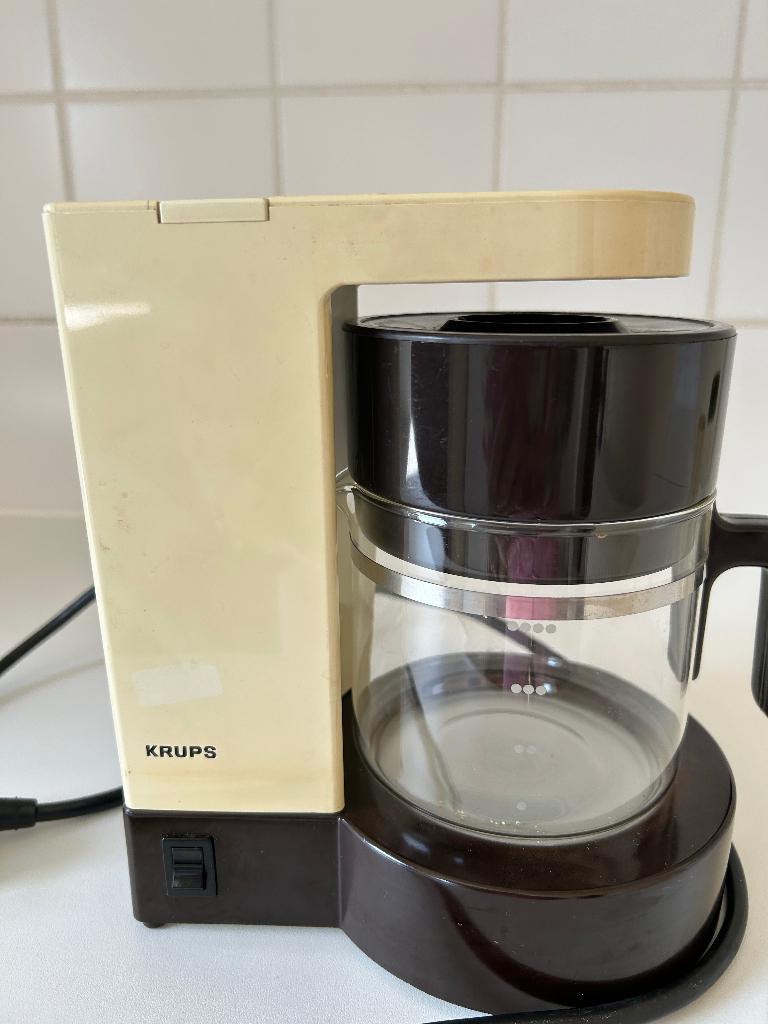 Elektrische koffie- theezet machine, Elektronische apparatuur, Koffiezetapparaten, Ophalen, Koffiemachine, Gemalen koffie, Zo goed als nieuw