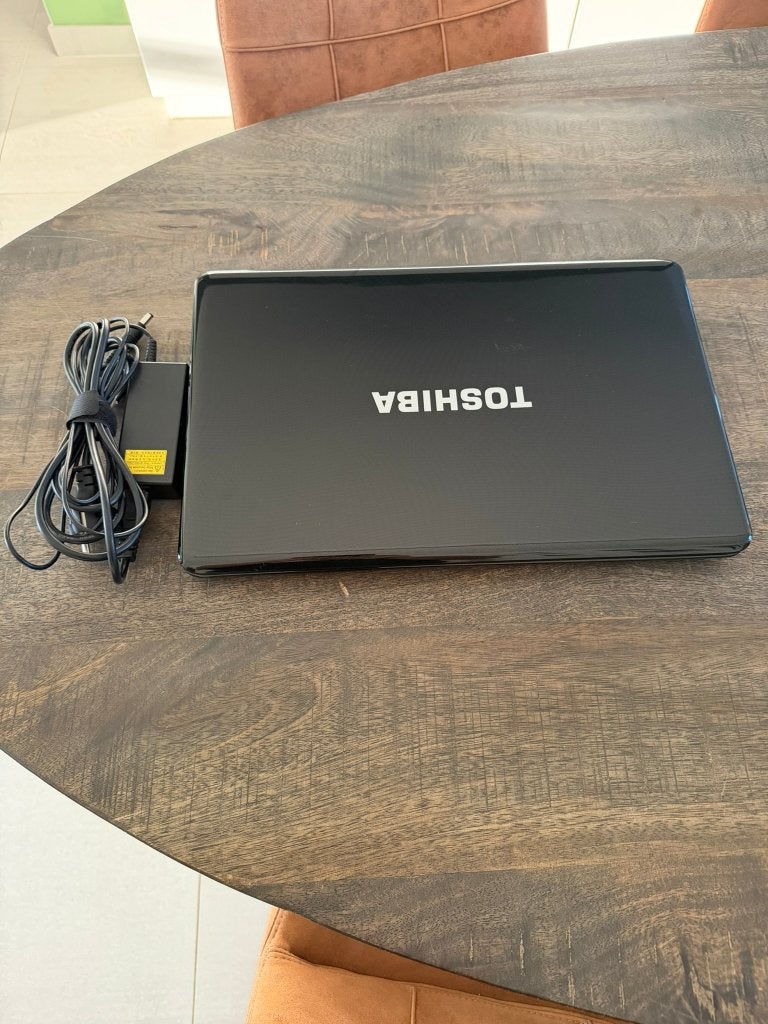 Oudere laptop met DVD-RW + 450gb SSD, Computers en Software, Met videokaart, 2 tot 3 Ghz, 8 GB, Ophalen of Verzenden