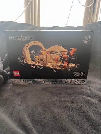 75380 lego Star Wars Mos Espa Podrace Diorama SEALED, Ophalen, Nieuw