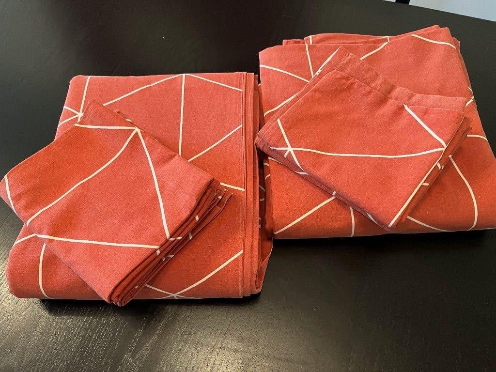 2 dekbedovertrekken oranje 200 x 220 cm, Huis en Inrichting, Slaapkamer | Beddengoed, Ophalen, Dekbedovertrek, Oranje, Zo goed als nieuw