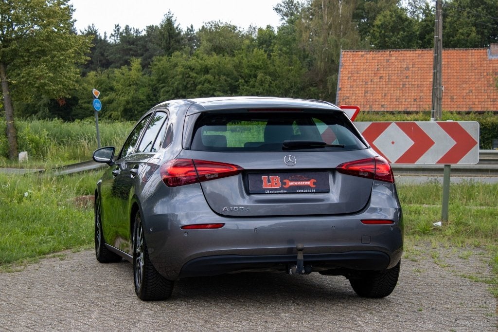 Mercedes a klasse, Autos, Mercedes-Benz, https://public.car-pass.be/vhr/f9511909-098c-4133-992c-87988f93d65c, Achat, Phares directionnels