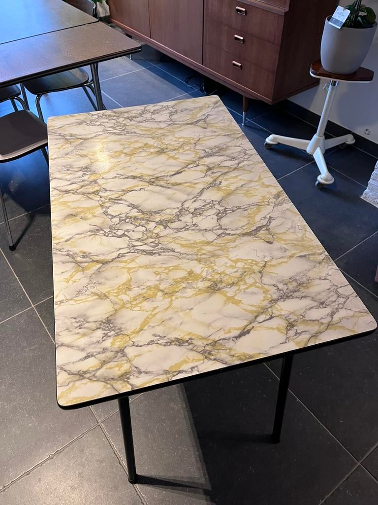Formica tafel + 2 witte formica stoelen, Ophalen, 50 tot 100 cm, Vintage, 50 tot 100 cm