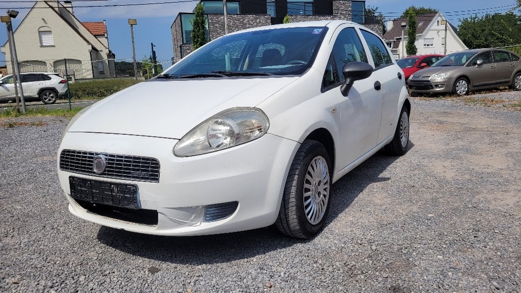 fiat punto 1.3jtd TREKHAAK 5 deurs 2007, Voorwielaandrijving, Stof, 4 cilinders, https://public.car-pass.be/vhr/c2812db0-192b-49c5-965a-c8fb4485c36d