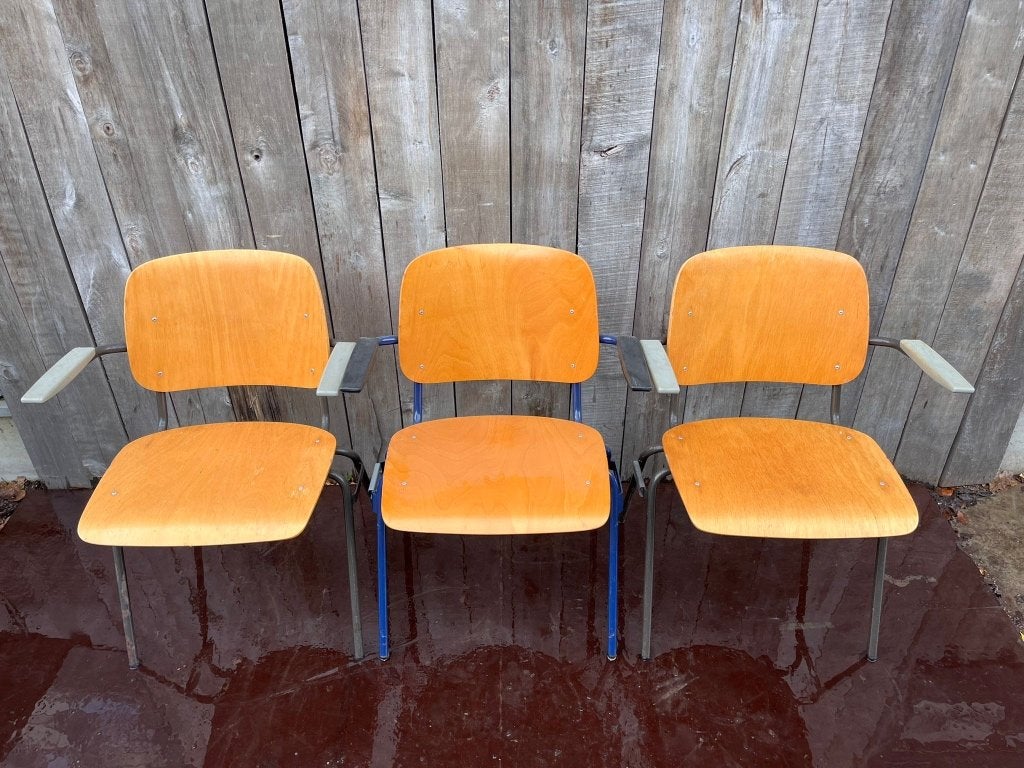Marko Holland retro chairs – (26 op voorraad), Huis en Inrichting, Stoelen, Gebruikt, Bruin, Ophalen of Verzenden, Overige materialen