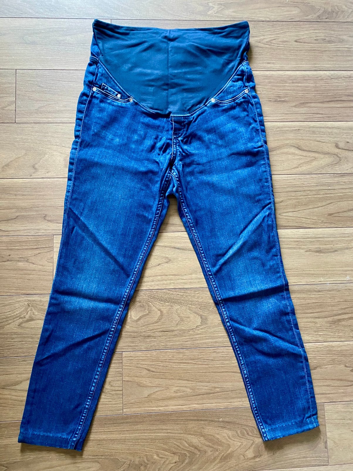 2 zwangerschapbroeken h&m ingekort, Kleding | Dames, Zwangerschapskleding, Ophalen, Gedragen, Maat 38/40 (M)