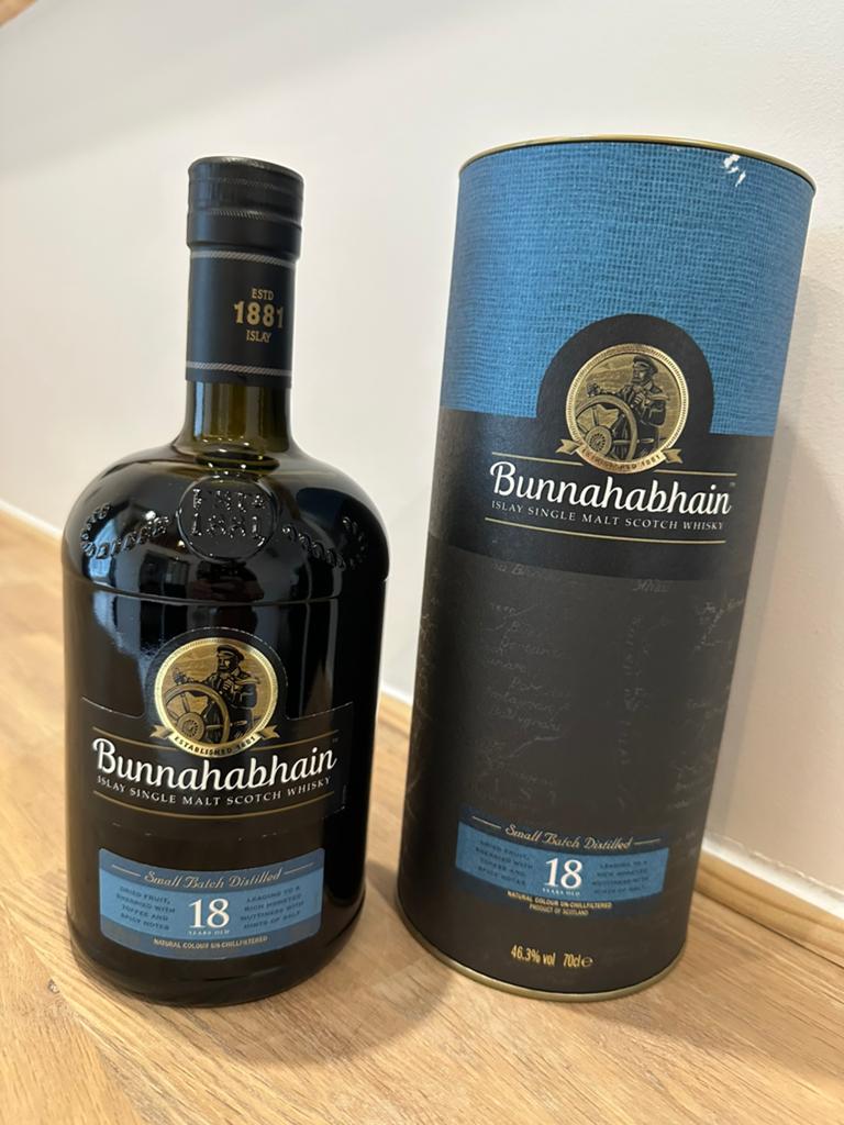 Bunnahabhain 18 jaar oud — Single Malt Scotch Whisky — 46,3%, Verzamelen, Wijnen, Verzenden, Zo goed als nieuw