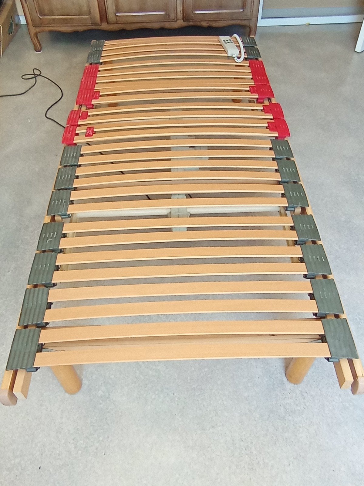 lit d'une personne en bois avec sommier creaflex et moteur, 100 cm, Enlèvement, Sommier, 200 cm