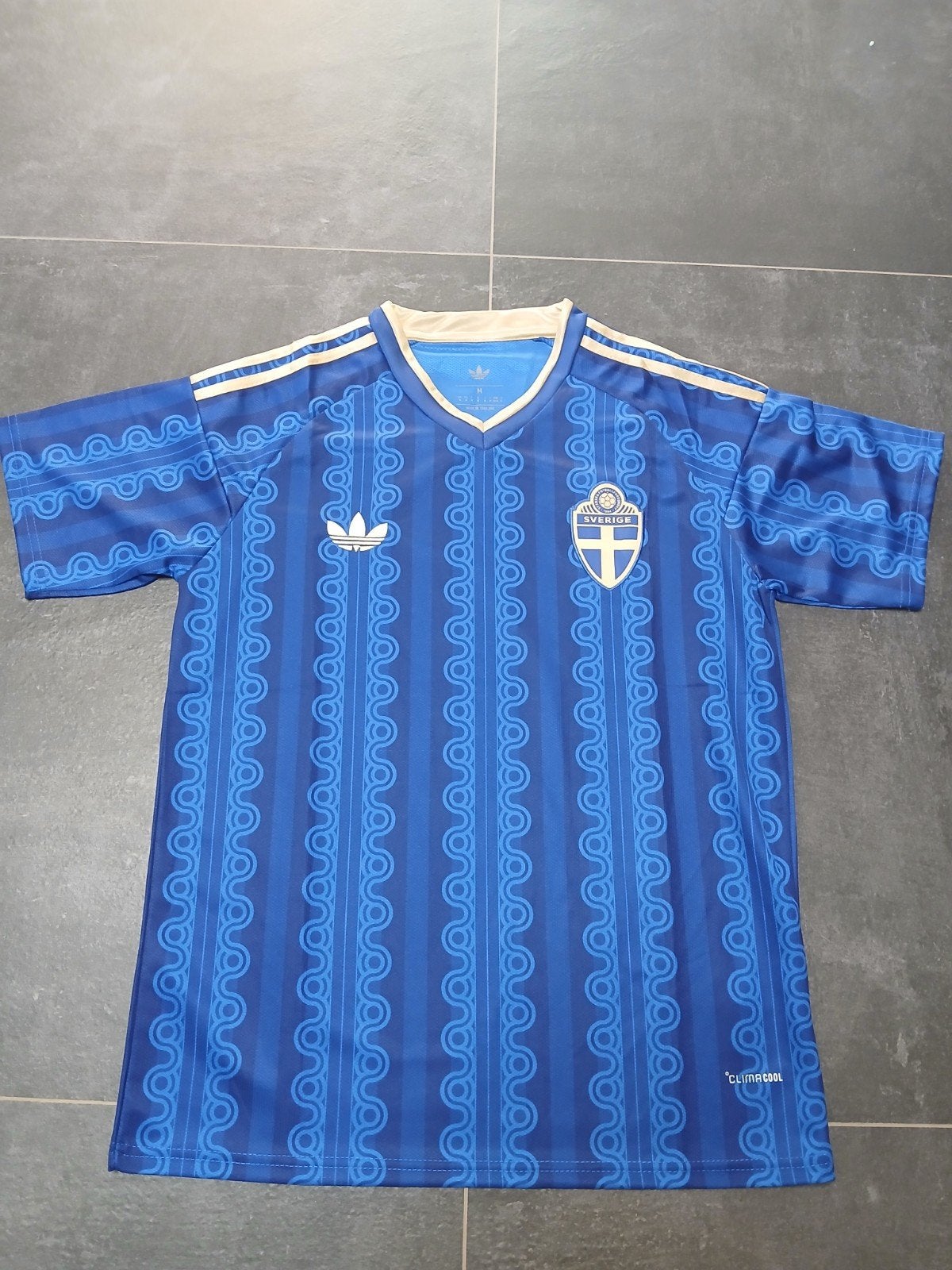 Maillot foot Suède, Taille M, Enlèvement ou Envoi, Neuf, Maillot
