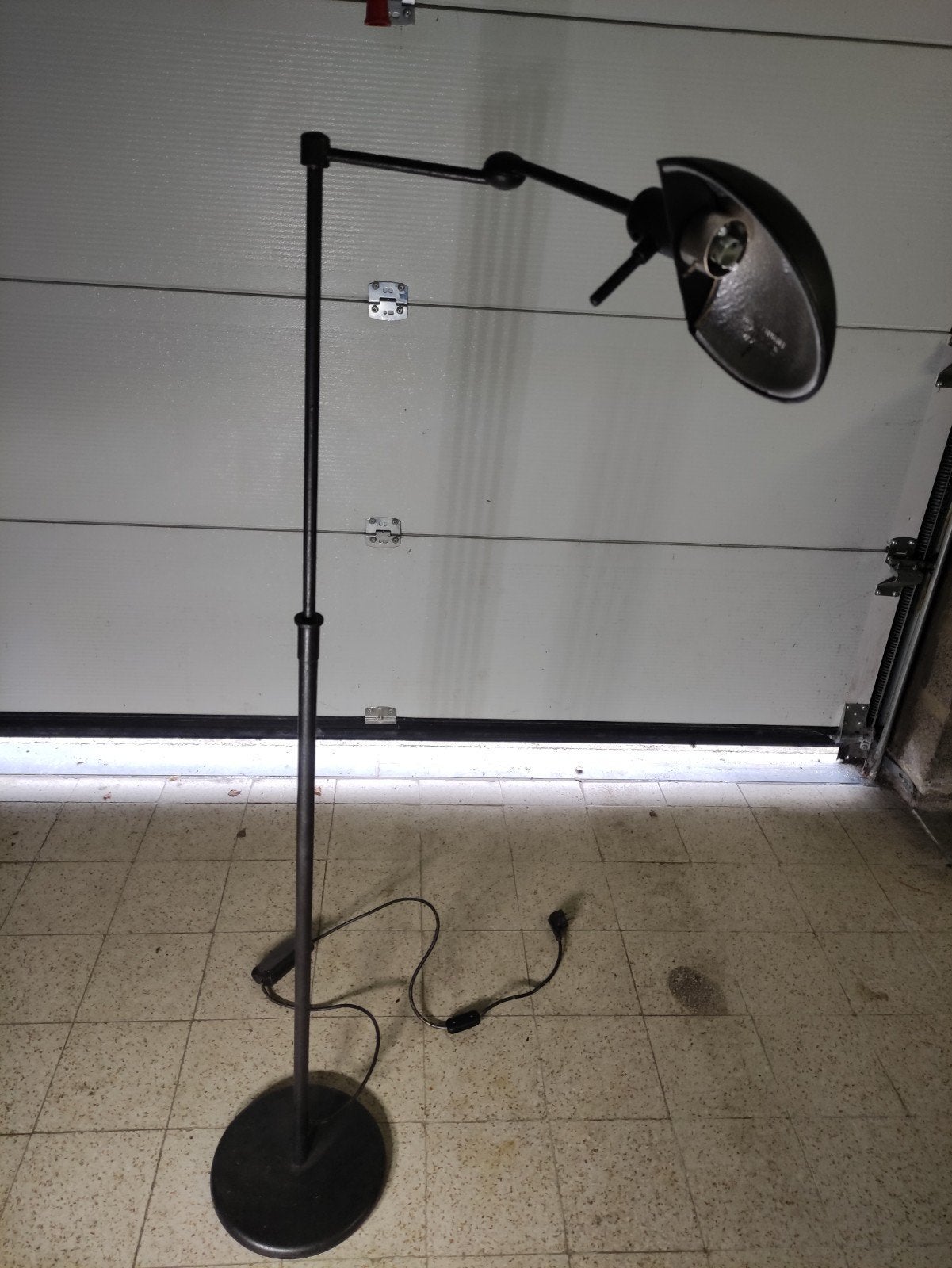 Lampe sur pied noire., Maison & Meubles, Enlèvement, Utilisé, 100 à 150 cm, Métal