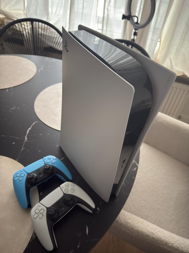 Playstation 5 , disc edition 1TB met 2 controllers, Enlèvement, Utilisé, Playstation 5