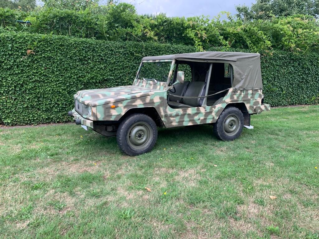 C'est Bombardier en 1987. Pétrole, Autos, Oldtimers & Ancêtres, Jeep, Achat, Particulier, Essence