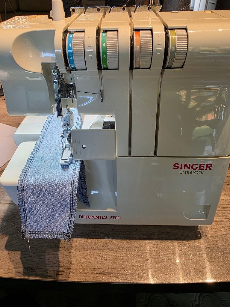 Singer Ultralock, Hobby & Loisirs créatifs, Enlèvement ou Envoi, Utilisé, Surjeteuse, Singer