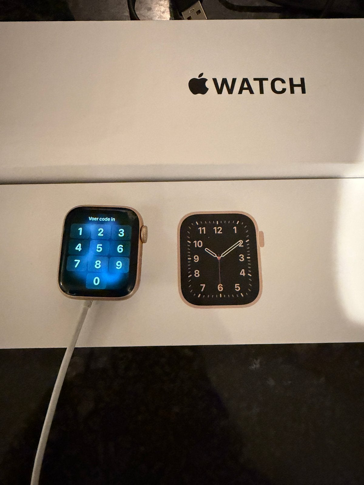 Apple watch SE GOLD ALUMINUM CASE, Ophalen, Zo goed als nieuw